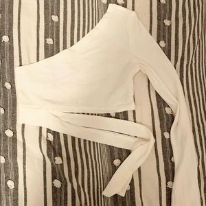 One shoulder crop top